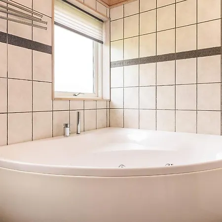 4 Star In Rudkobing Spodsbjerg